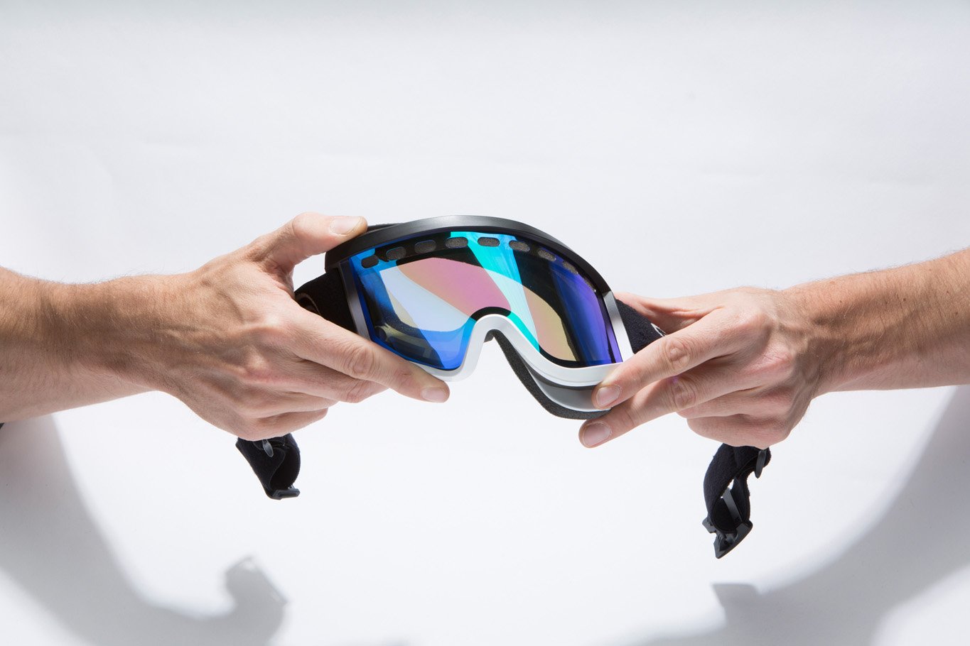 Snowboard goggle product photo
