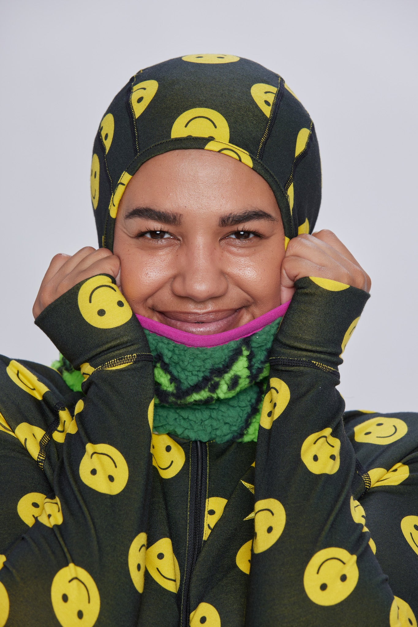 Model wearing snowboard headwear