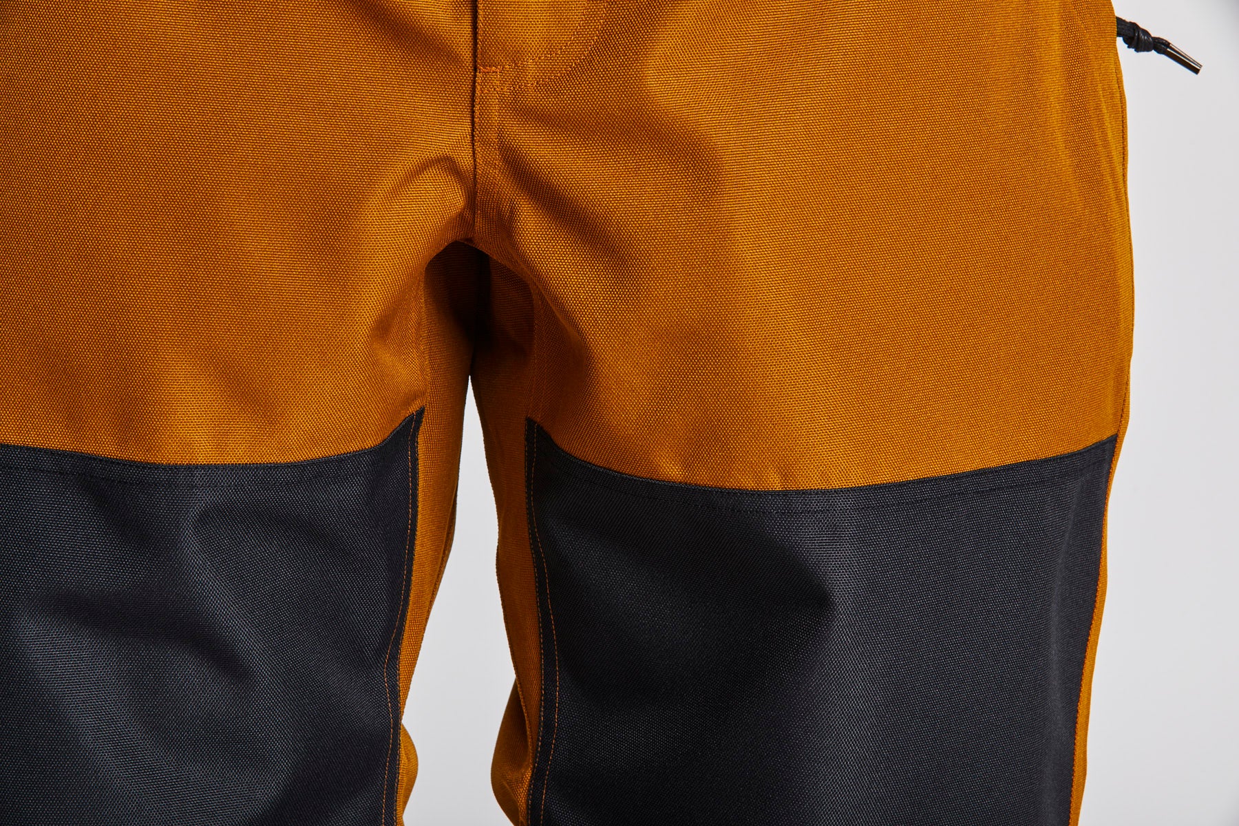 Mens snowboard pants detail photo